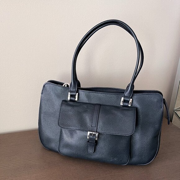 longchamp Handbags - 🇫🇷Longchamp  Navy Blue Leather Bag